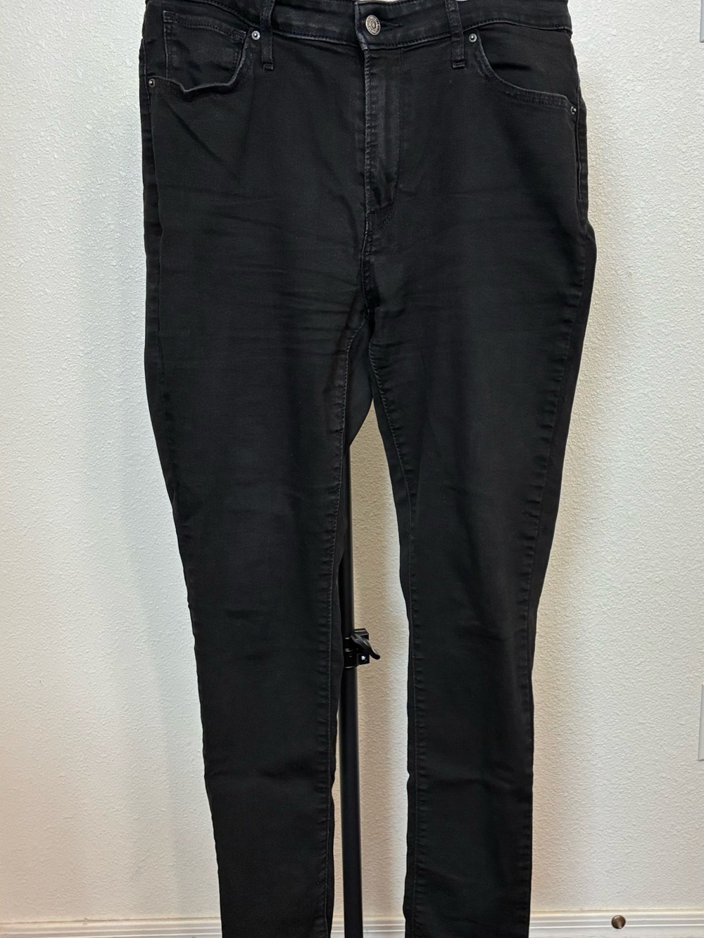 Levi’s 721 High Rise Skinny Jeans - 32W x 30L